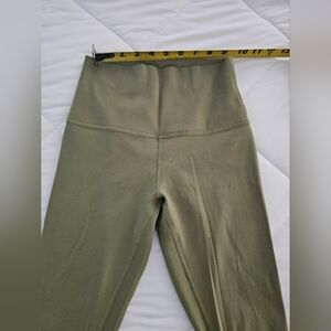 LULULEMON Avocado Green Leggings No Size Tag